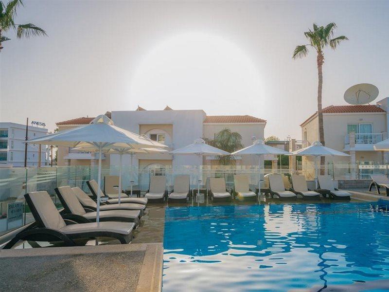 New Famagusta Hotel & Suites Ayia Napa Esterno foto
