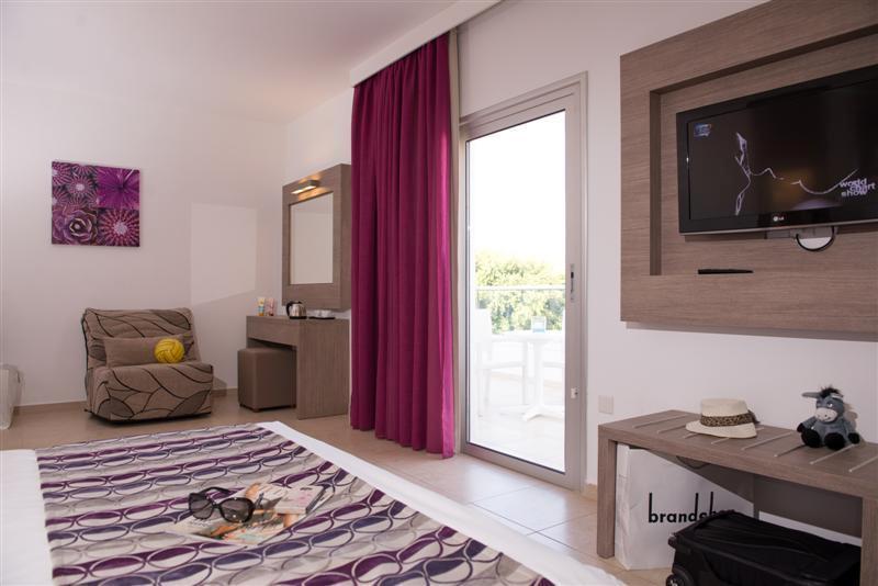 New Famagusta Hotel & Suites Ayia Napa Esterno foto