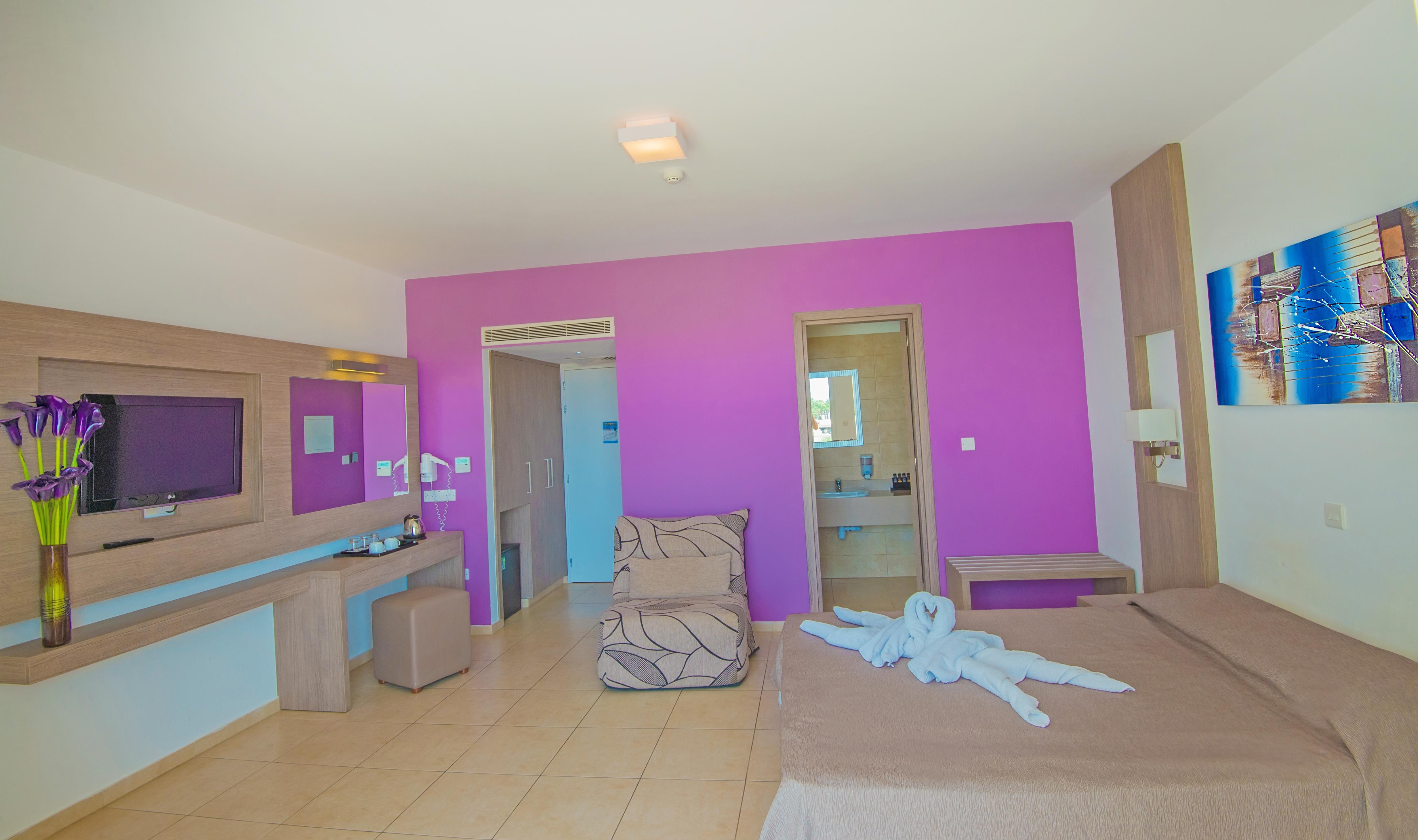 New Famagusta Hotel & Suites Ayia Napa Esterno foto