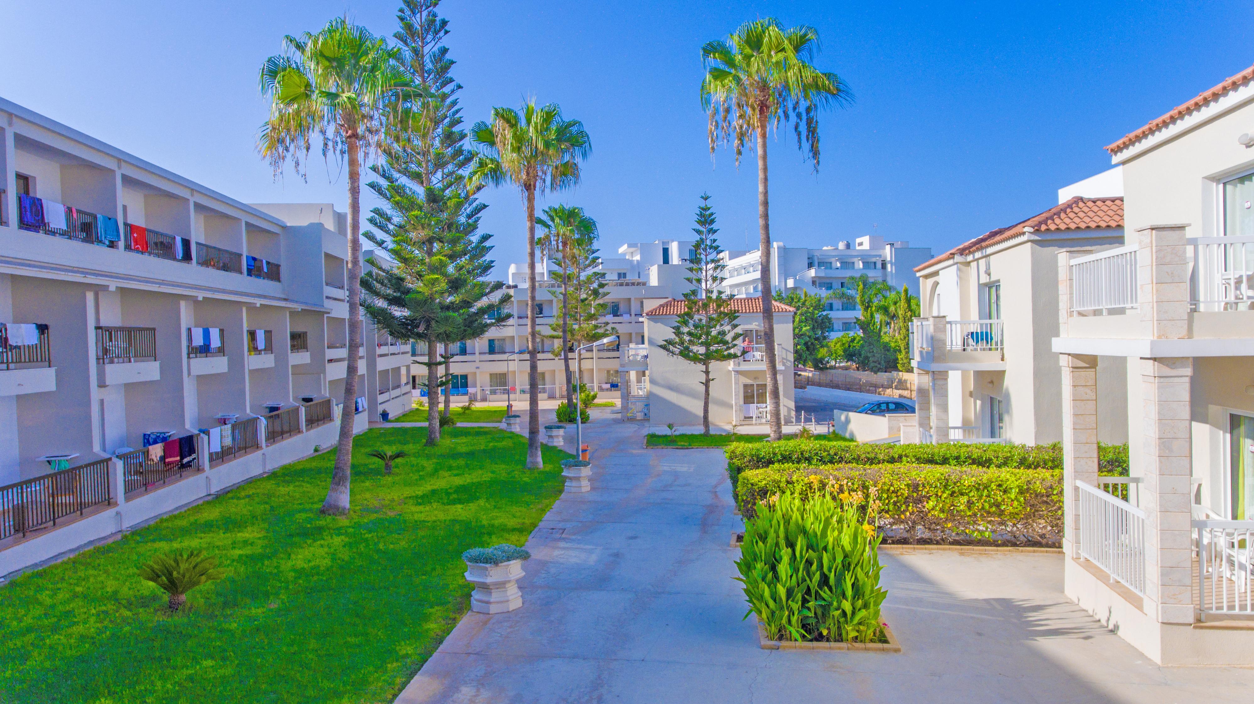 New Famagusta Hotel & Suites Ayia Napa Esterno foto