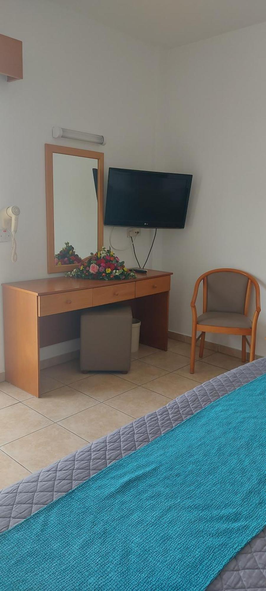New Famagusta Hotel & Suites Ayia Napa Esterno foto