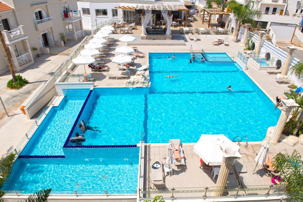 New Famagusta Hotel & Suites Ayia Napa Esterno foto