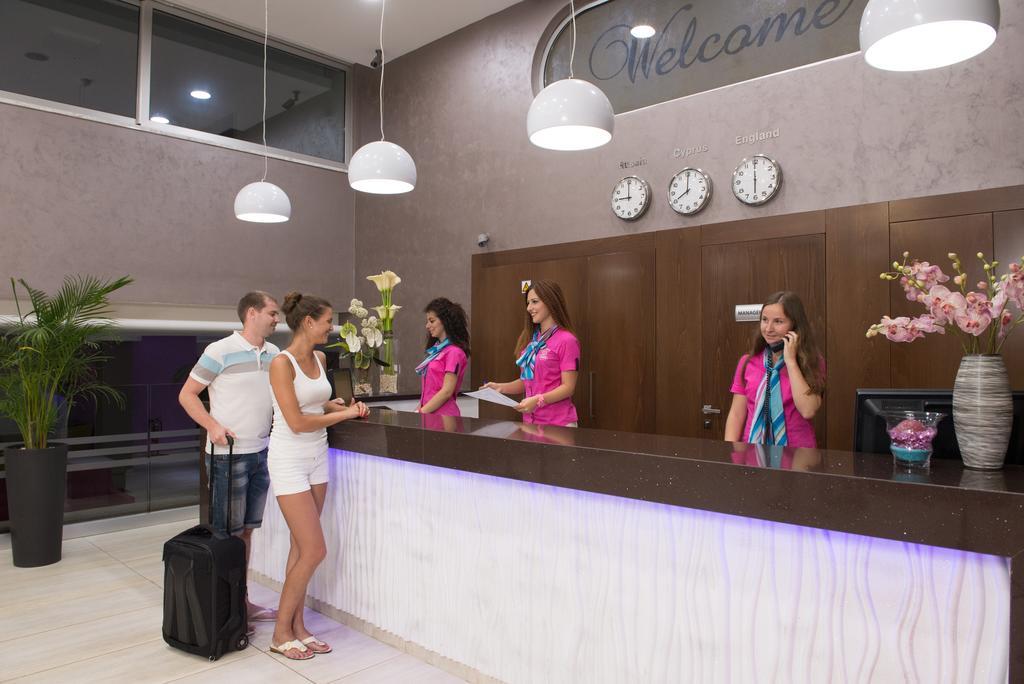 New Famagusta Hotel & Suites Ayia Napa Esterno foto