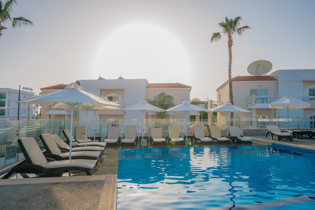 New Famagusta Hotel & Suites Ayia Napa Esterno foto