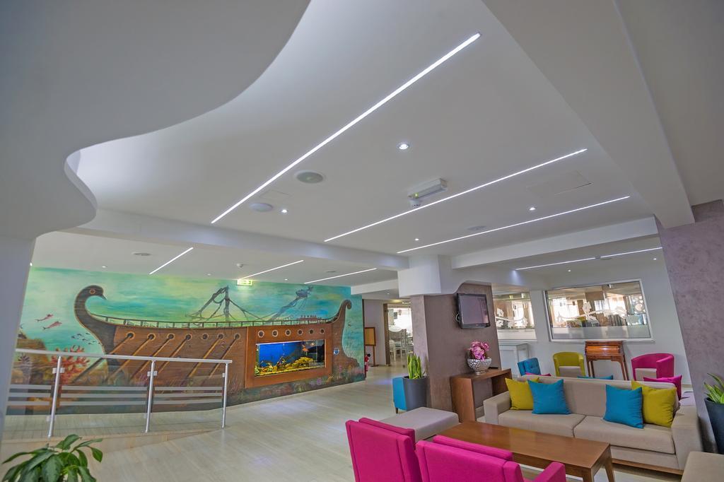 New Famagusta Hotel & Suites Ayia Napa Esterno foto